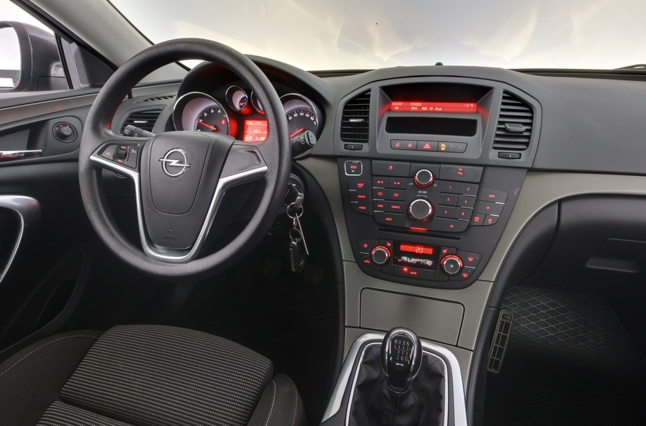 Opel Insignia vaihtoauto