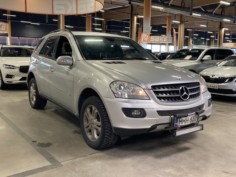 Mercedes-Benz ML vaihtoauto