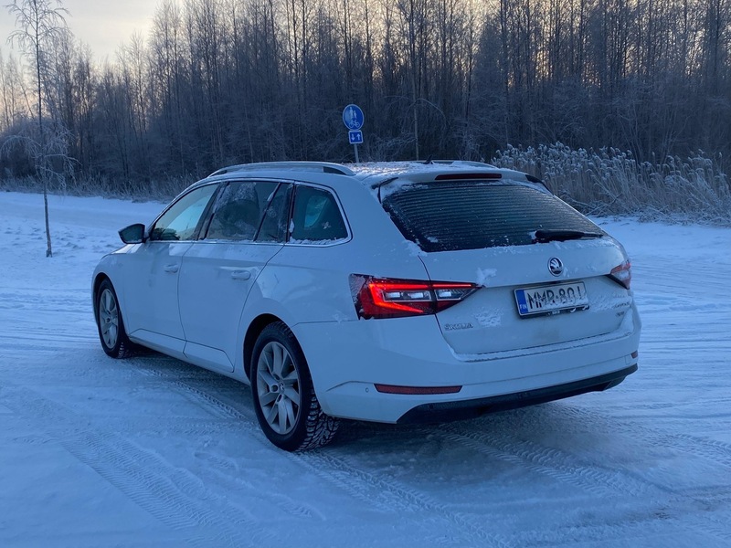 Skoda Superb vaihtoauto