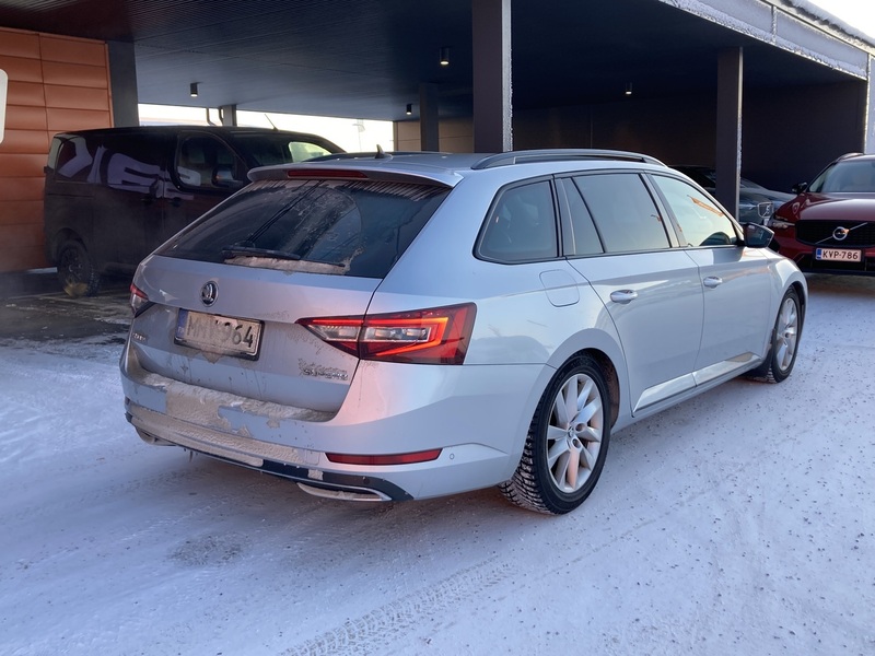 Skoda Superb vaihtoauto