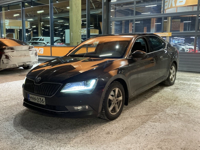 Skoda Superb vaihtoauto