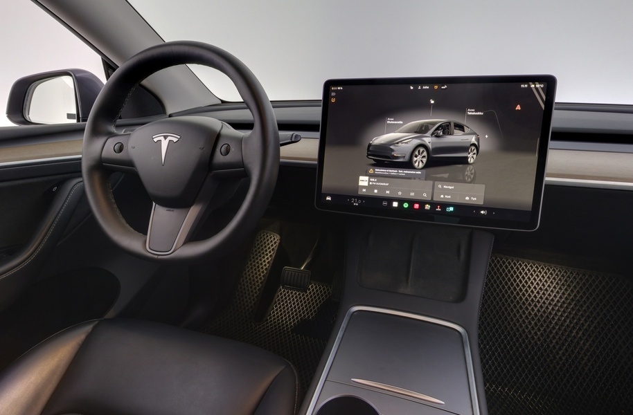 Tesla Model Y vaihtoauto