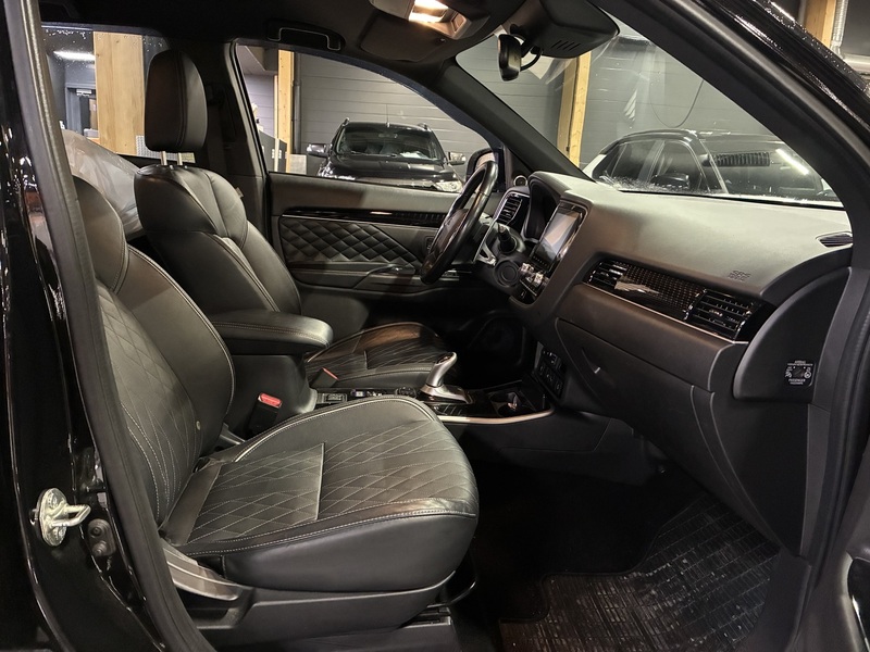 Mitsubishi Outlander vaihtoauto