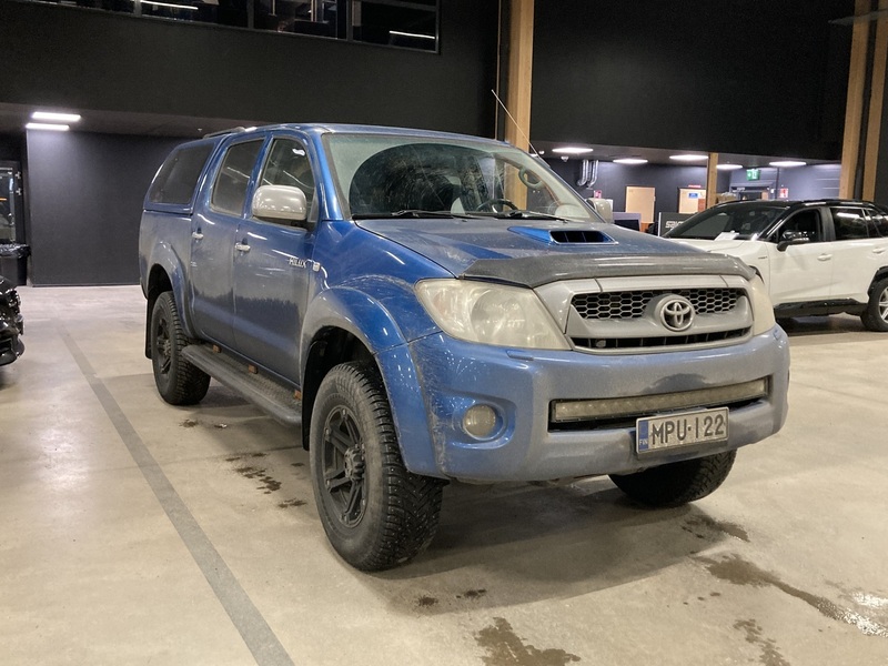 Toyota Hilux vaihtoauto