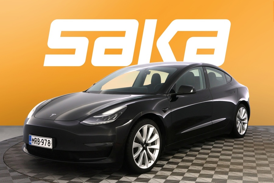 Tesla Model 3 vaihtoauto