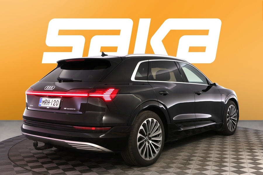 Audi e-tron vaihtoauto