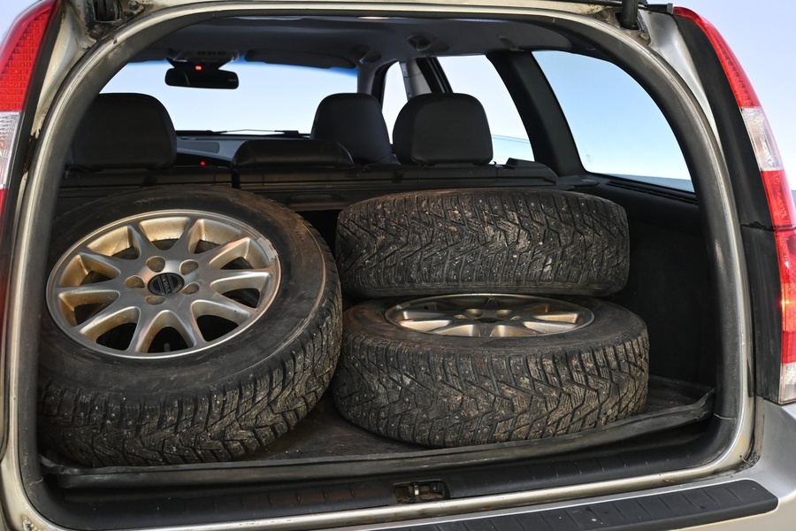 Volvo V70 vaihtoauto