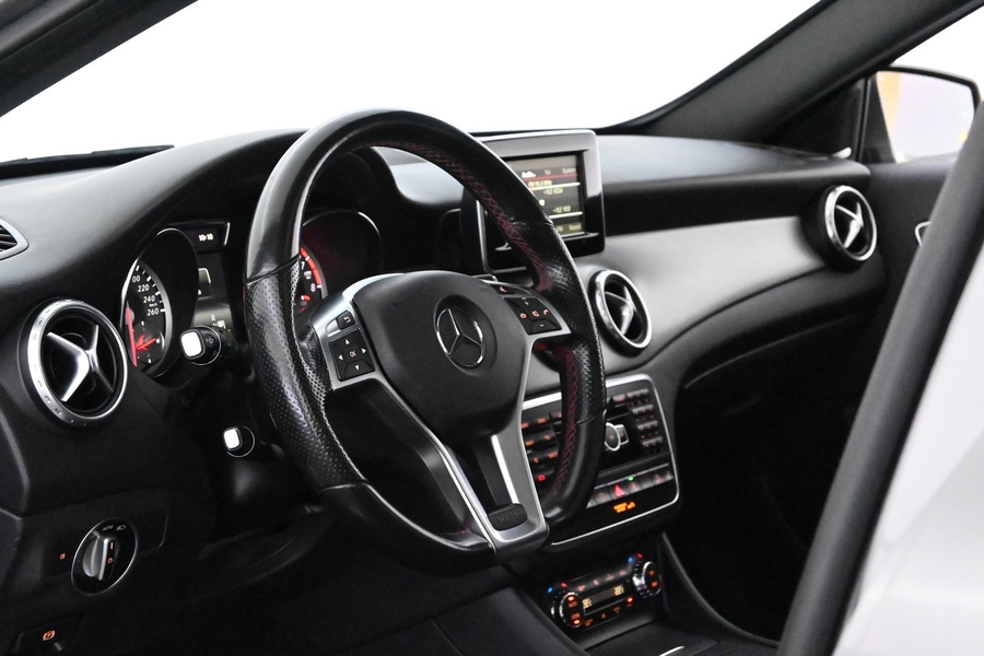 Mercedes-Benz GLA vaihtoauto