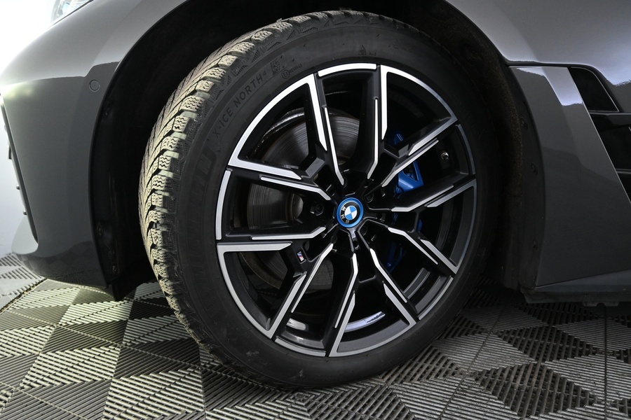 BMW i4 M50 vaihtoauto