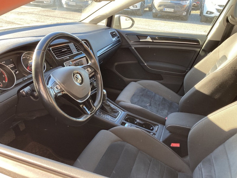 Volkswagen Golf vaihtoauto