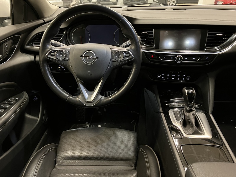 Opel Insignia vaihtoauto