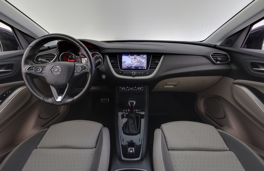 Opel Grandland X vaihtoauto