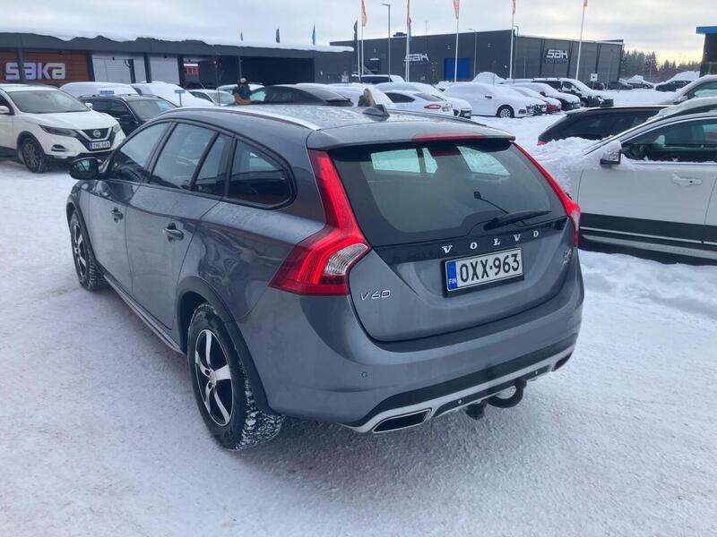 Volvo V60 Cross Country vaihtoauto