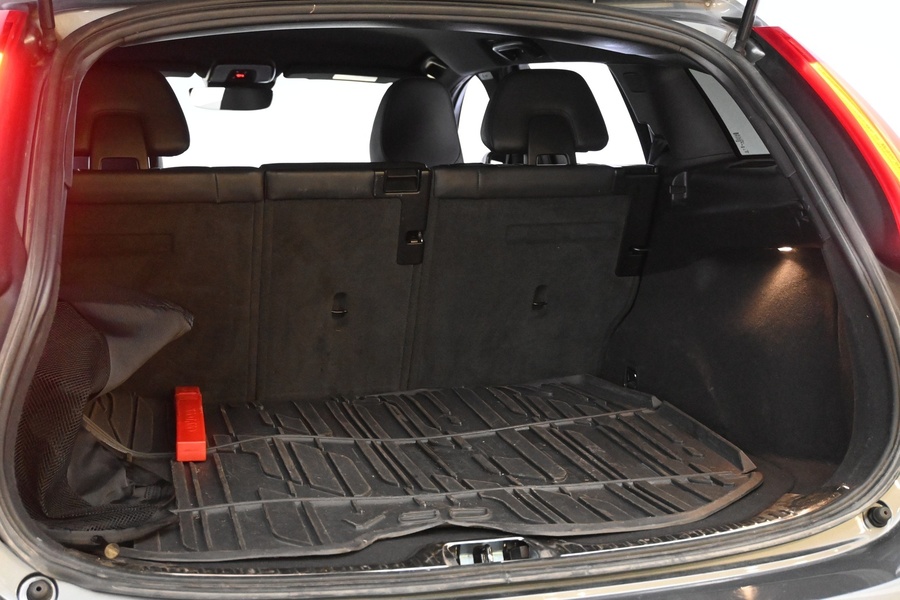 Volvo V60 Cross Country vaihtoauto