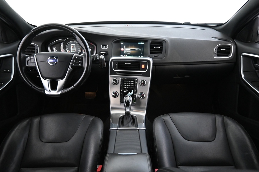 Volvo V60 Cross Country vaihtoauto