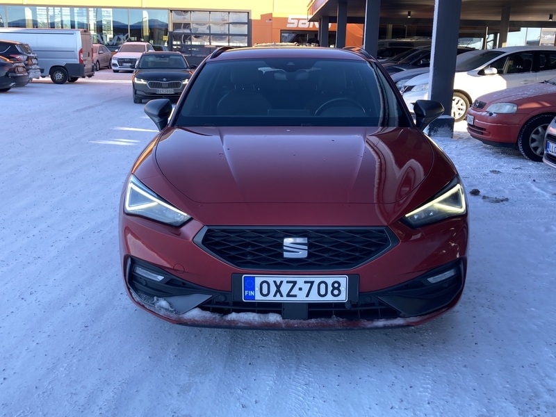 SEAT Leon Sportstourer vaihtoauto