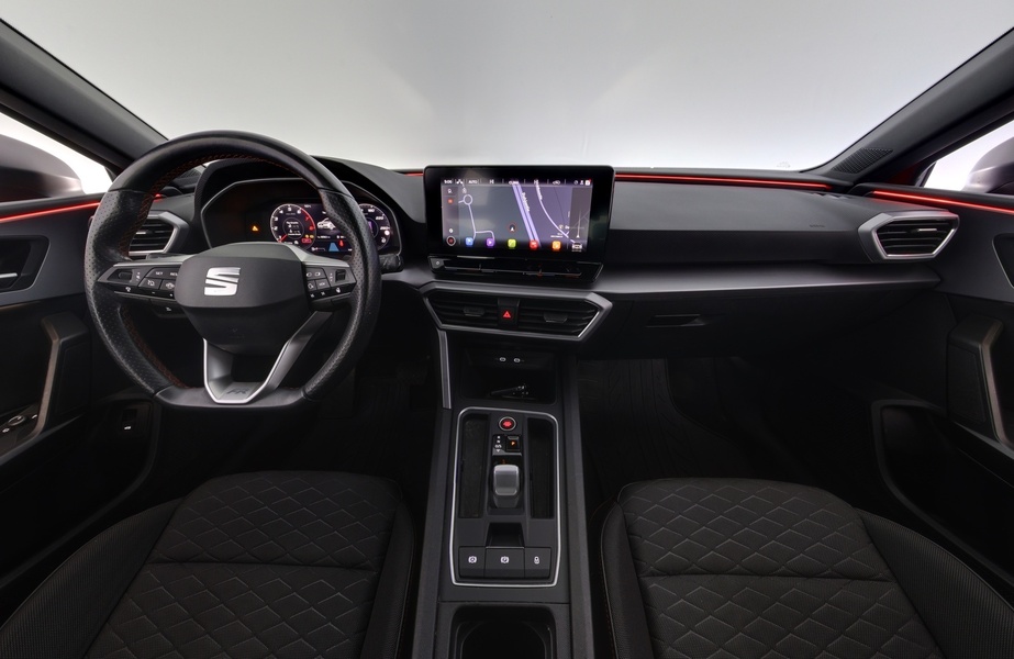 SEAT Leon Sportstourer vaihtoauto