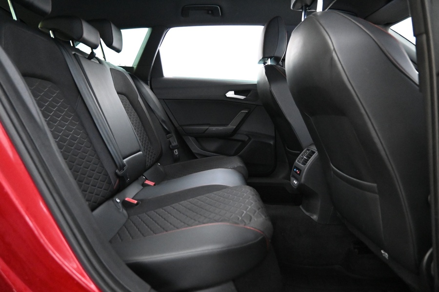 SEAT Leon Sportstourer vaihtoauto