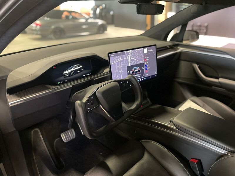 Tesla Model X vaihtoauto