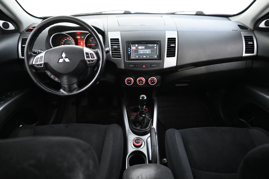 Mitsubishi Outlander vaihtoauto