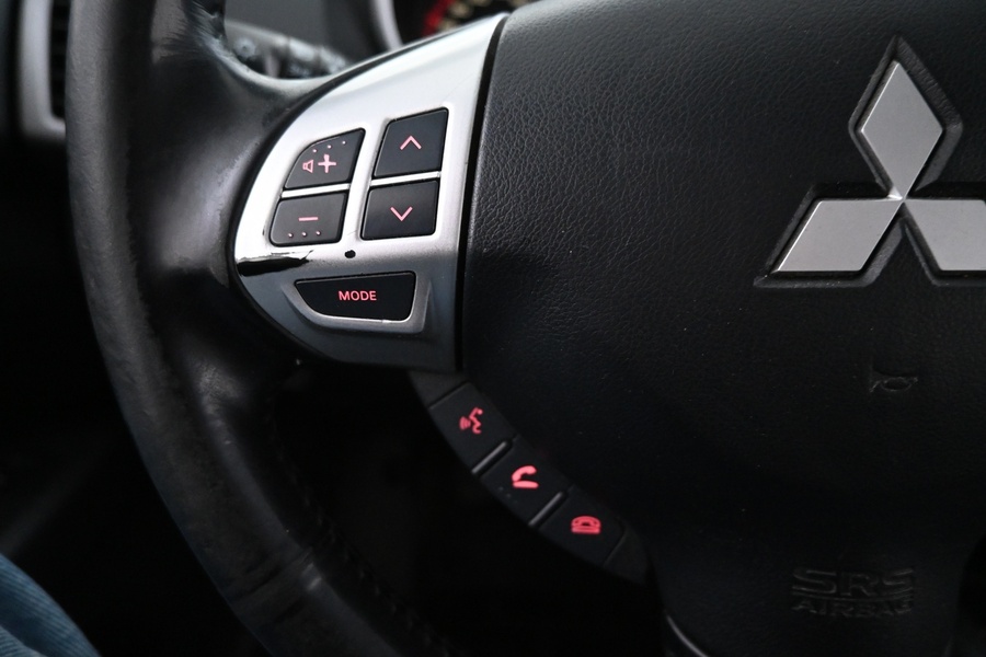 Mitsubishi Outlander vaihtoauto