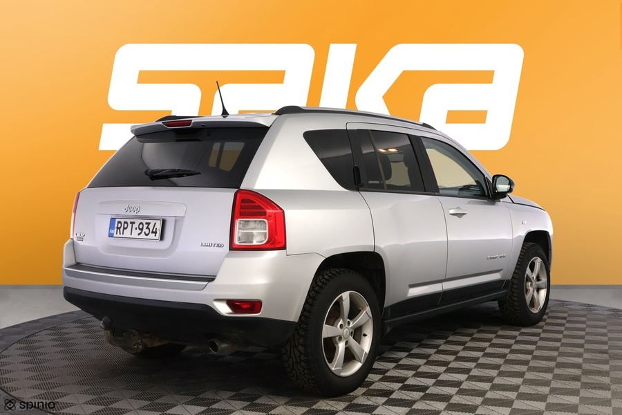 Jeep Compass vaihtoauto