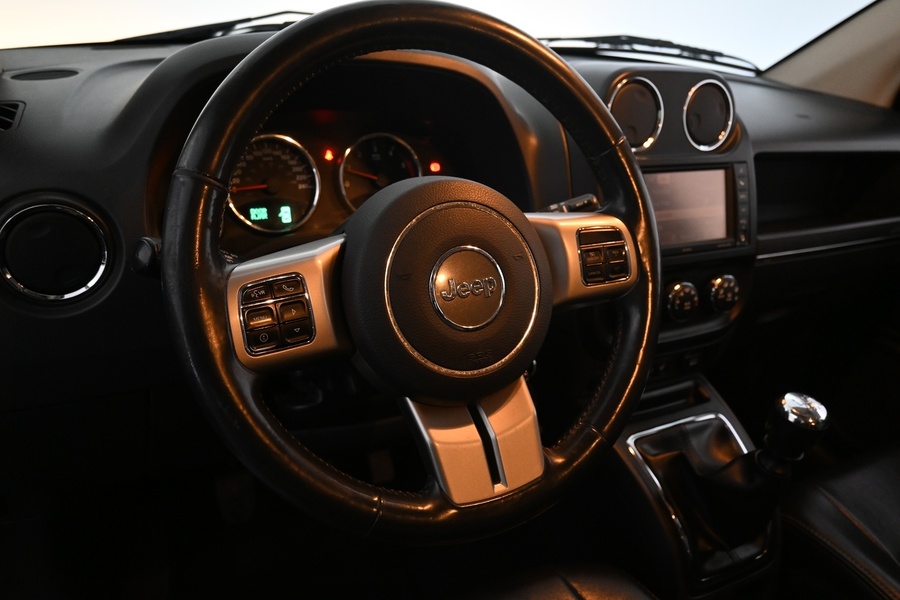 Jeep Compass vaihtoauto