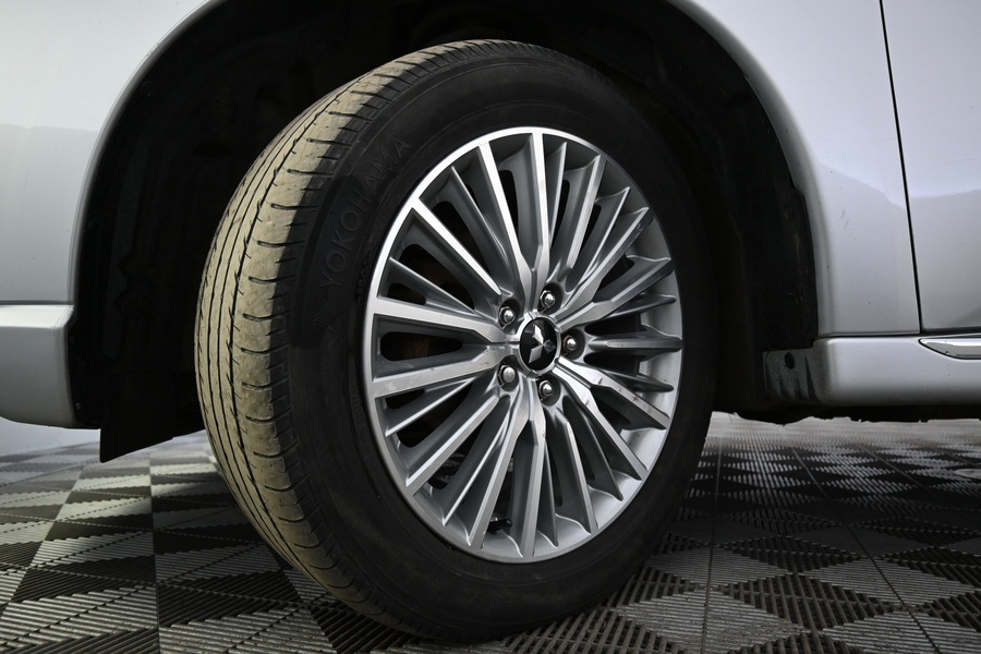 Mitsubishi Outlander vaihtoauto