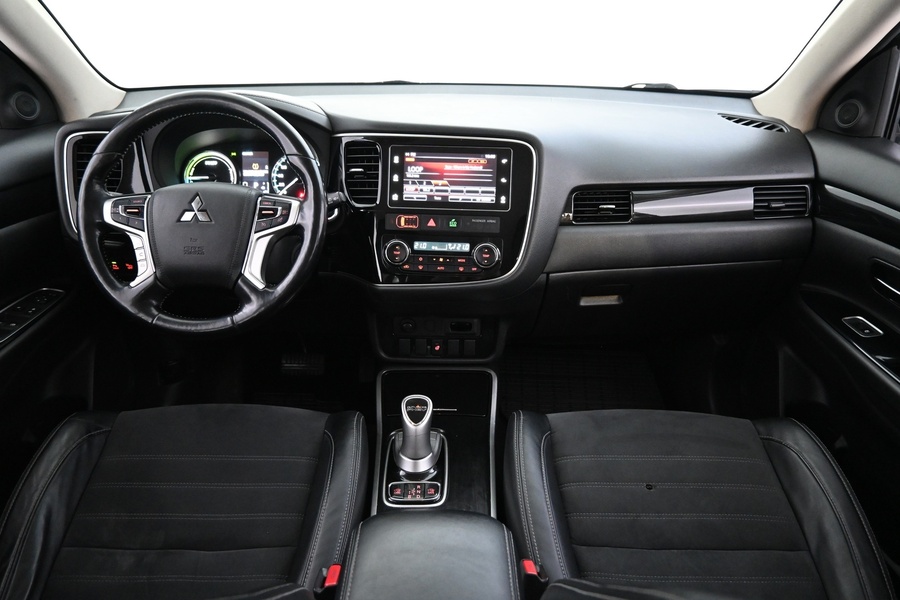 Mitsubishi Outlander vaihtoauto