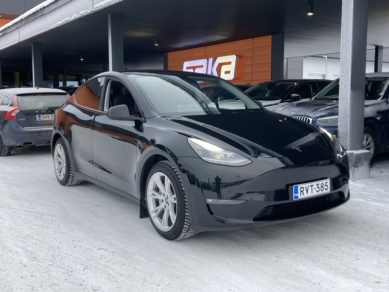 Tesla Model Y vaihtoauto