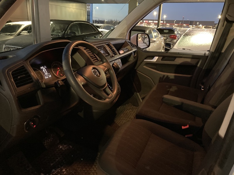 Volkswagen Caravelle vaihtoauto