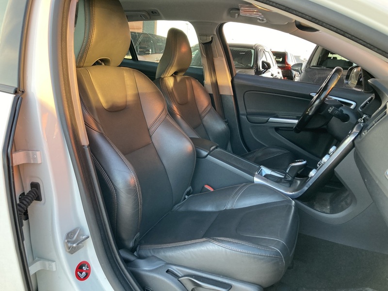 Volvo V60 Cross Country vaihtoauto