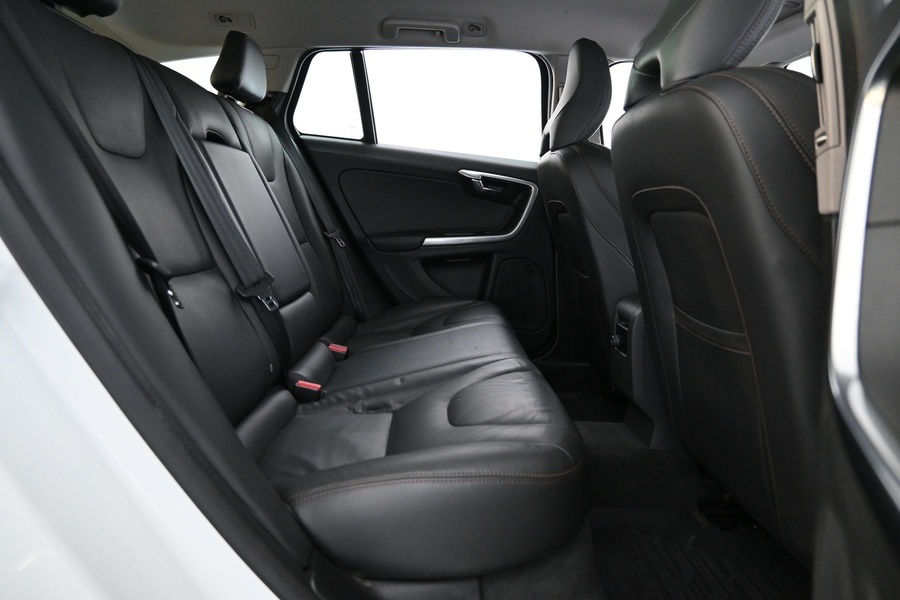 Volvo V60 Cross Country vaihtoauto