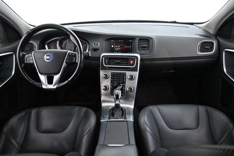 Volvo V60 Cross Country vaihtoauto