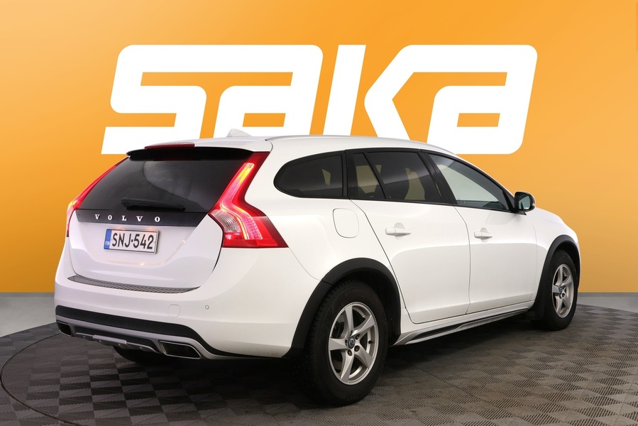 Volvo V60 Cross Country vaihtoauto