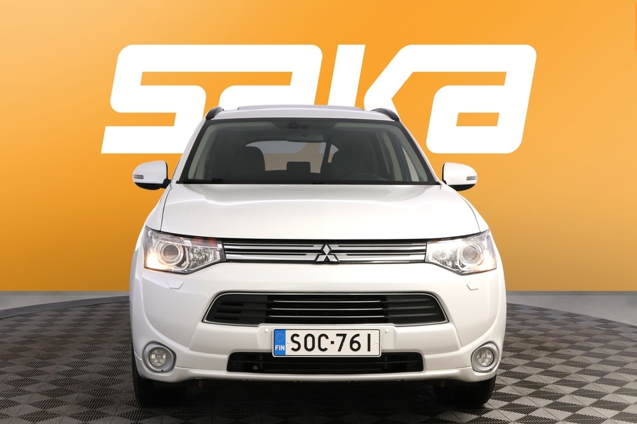 Mitsubishi Outlander PHEV vaihtoauto