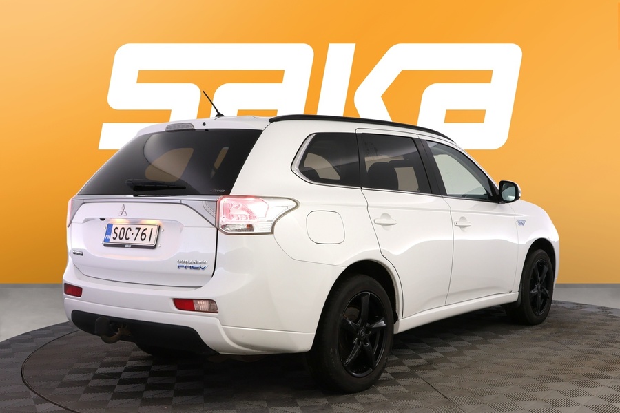 Mitsubishi Outlander PHEV vaihtoauto