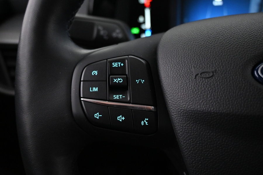 Ford Transit Courier vaihtoauto