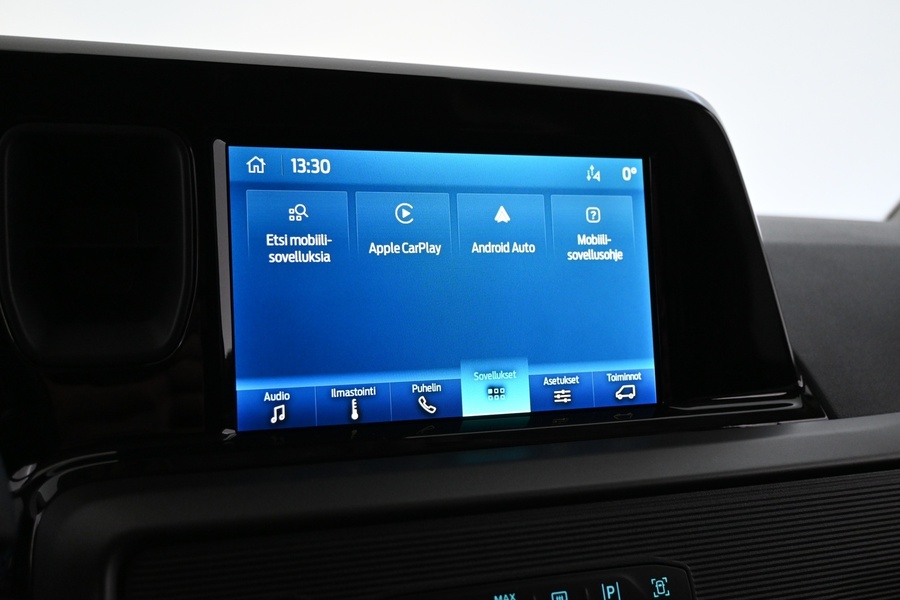 Ford Transit Courier vaihtoauto