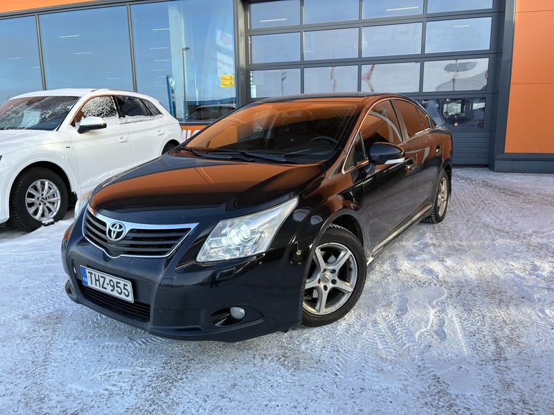 Toyota Avensis vaihtoauto