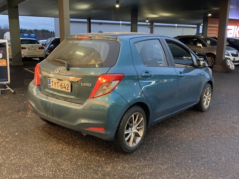 Toyota Yaris vaihtoauto