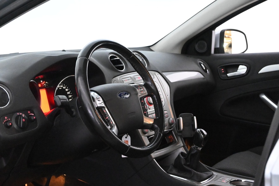 Ford Mondeo vaihtoauto