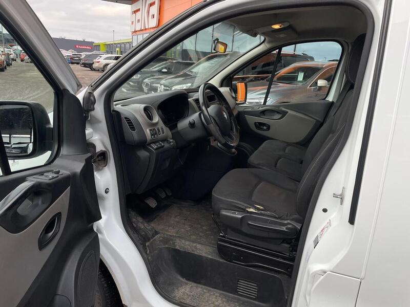 Renault Trafic vaihtoauto