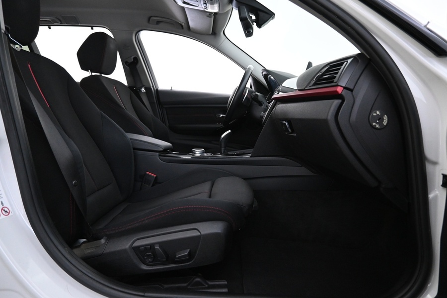 BMW 330 vaihtoauto