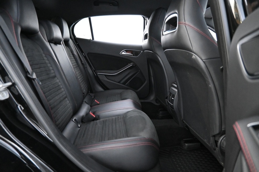 Mercedes-Benz GLA vaihtoauto