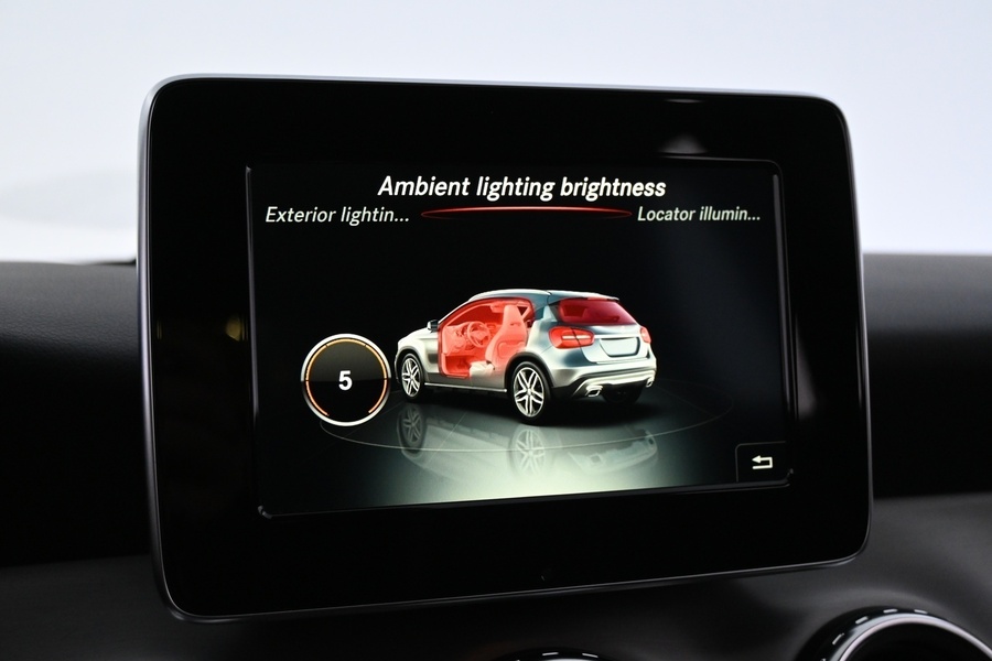 Mercedes-Benz GLA vaihtoauto