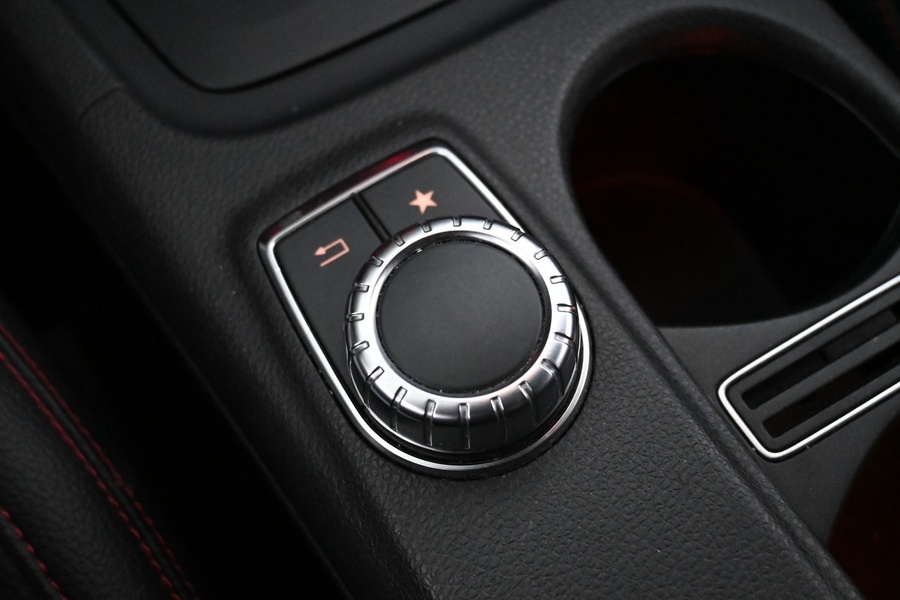 Mercedes-Benz GLA vaihtoauto