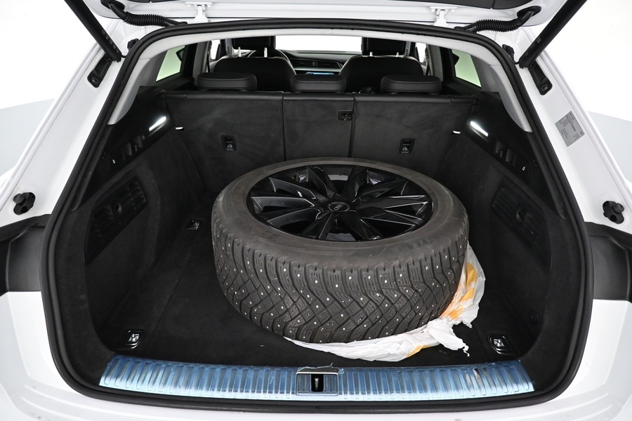 Audi Q8 e-tron vaihtoauto