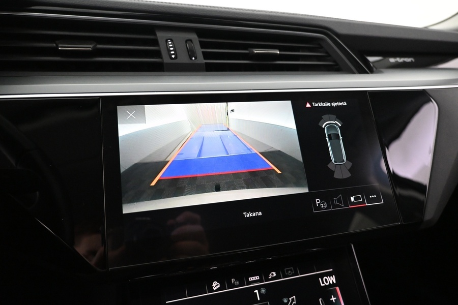 Audi Q8 e-tron vaihtoauto