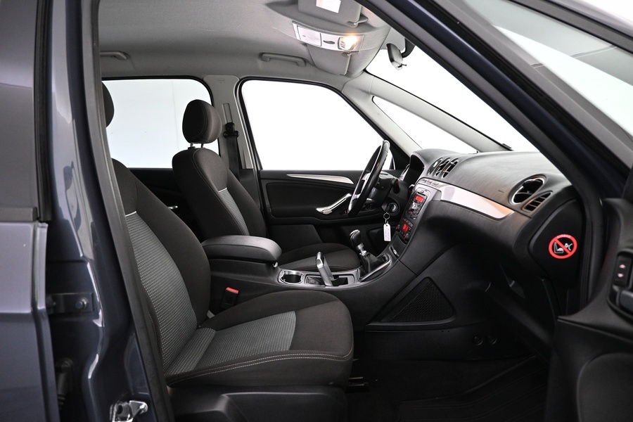 Ford Galaxy vaihtoauto